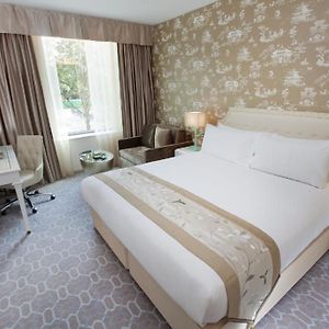Deluxe Zimmer mit Kingsize-Bett